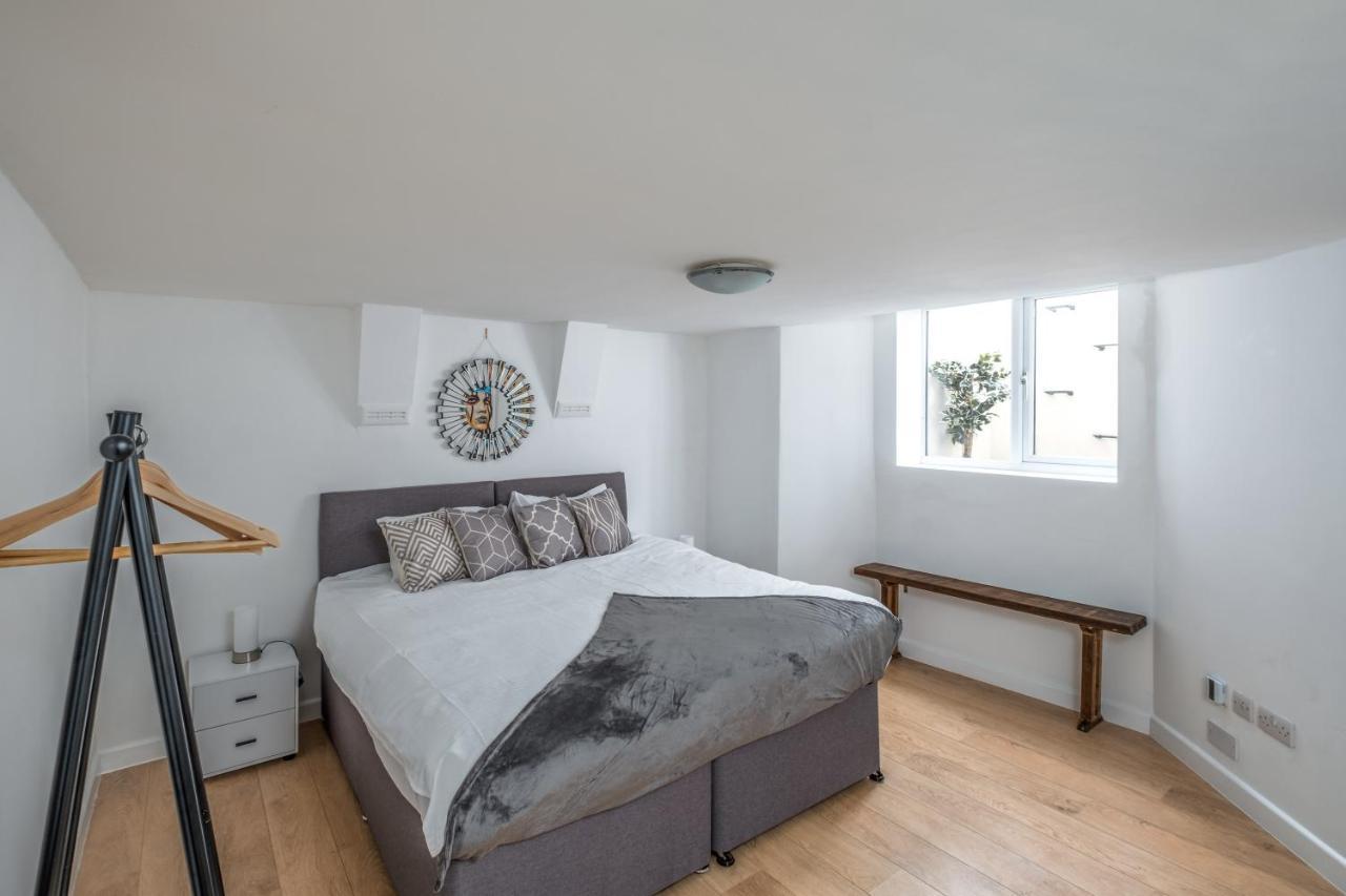 Cosy Flat In Free Parking Area, Next To Bus Stop Brighton Bagian luar foto