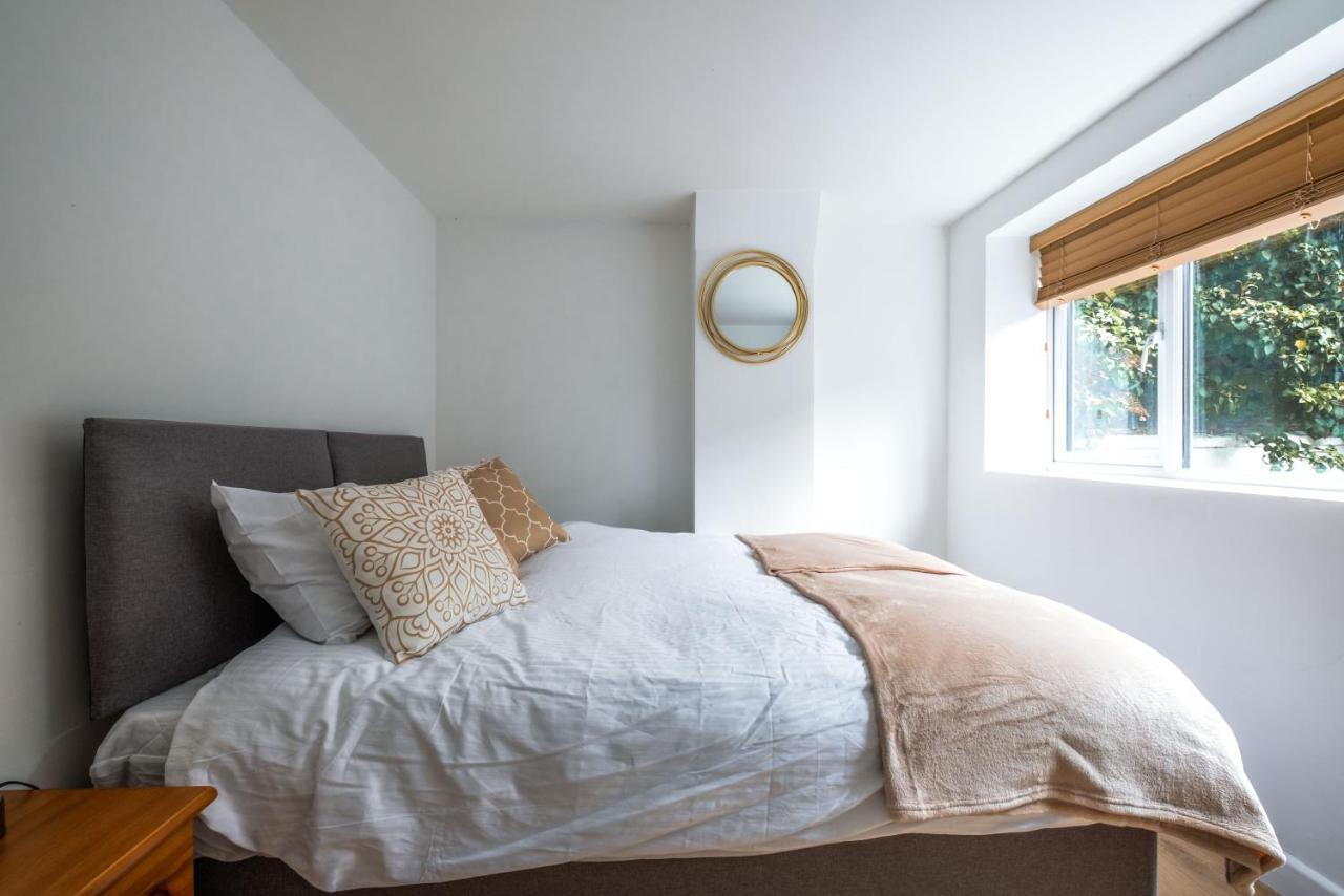 Cosy Flat In Free Parking Area, Next To Bus Stop Brighton Bagian luar foto
