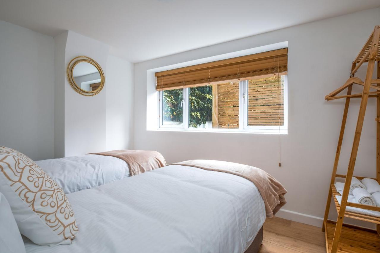 Cosy Flat In Free Parking Area, Next To Bus Stop Brighton Bagian luar foto
